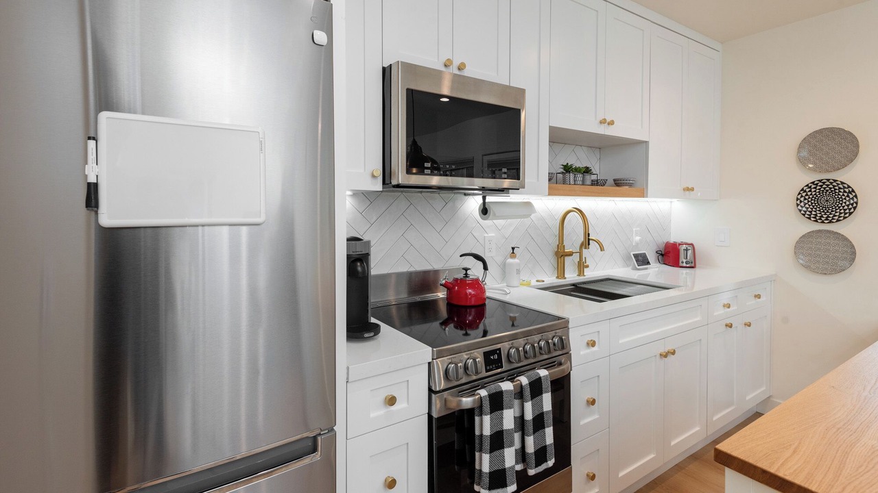 Photo of Kitchen in Pico - Robertson