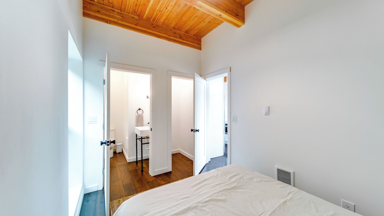 Photo of Bedroom in Worley