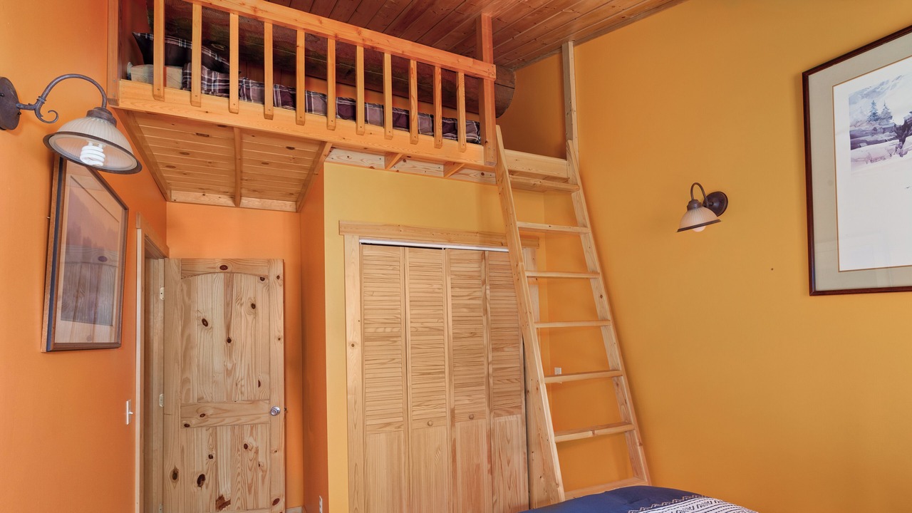 Photo of Bedroom in Martin City