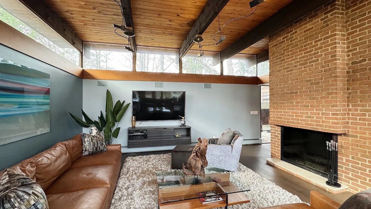 Photo of Livingroom in Westlake