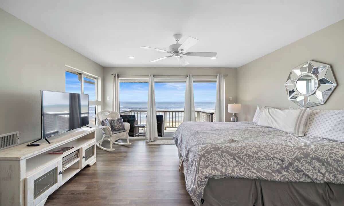Photo of Bedroom in Indian Beach