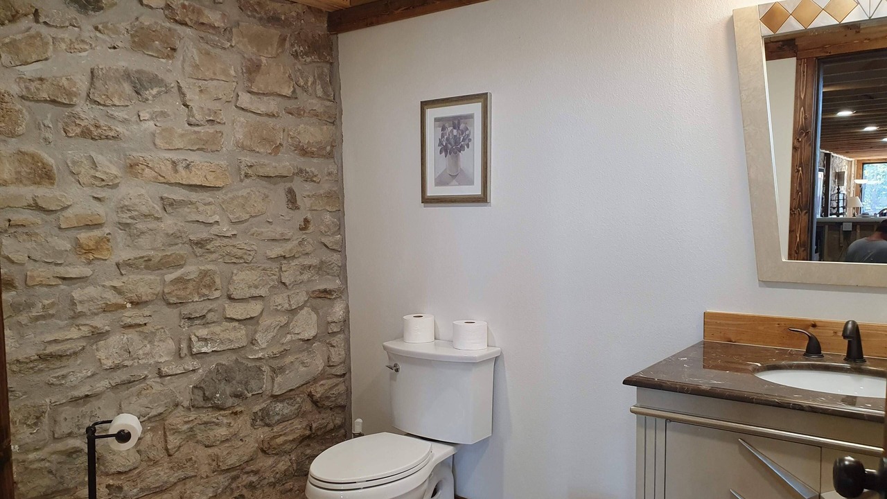 Photo of Bathroom in Vian