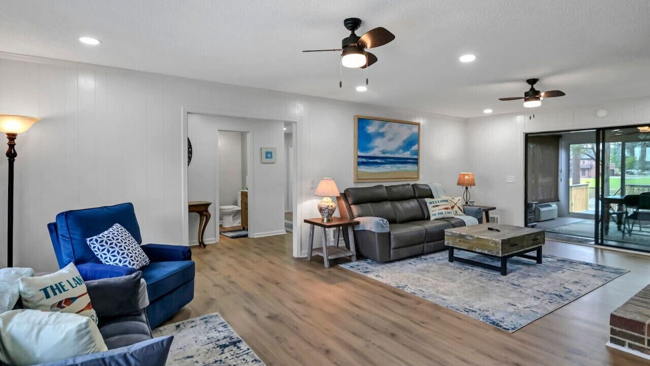 Photo of Livingroom in Lake Murray of Richland