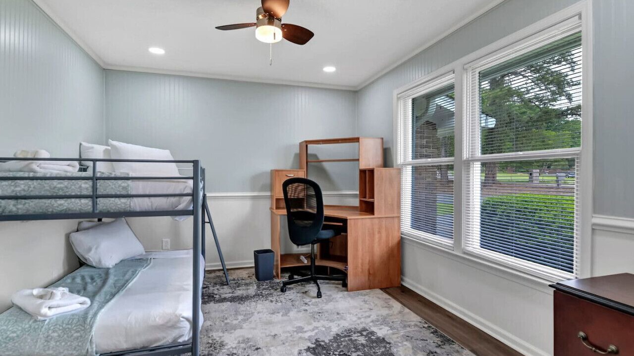 Photo of Bedroom in Lake Murray of Richland