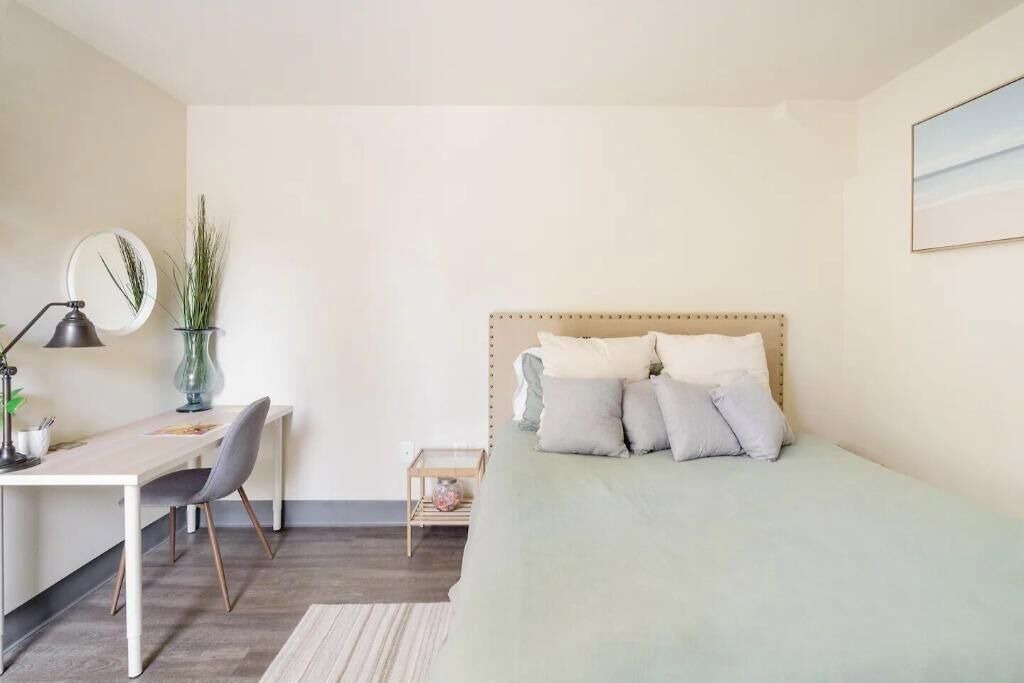 Photo of Bedroom in Downtown San Diego