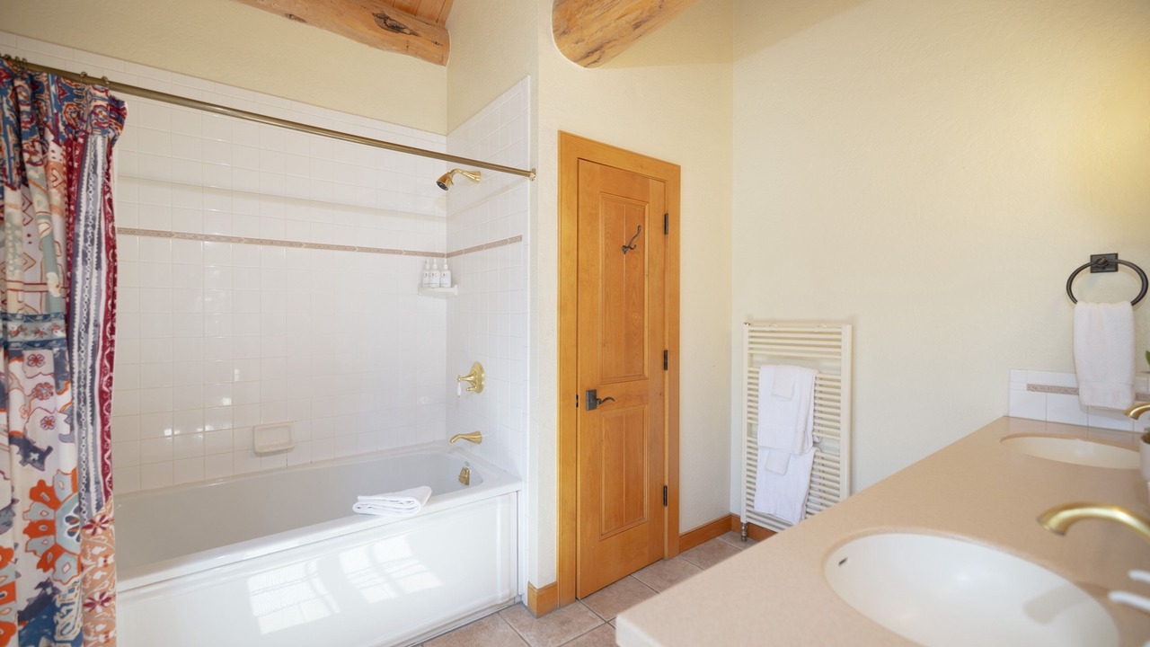Photo of Bathroom in Granite Ridge