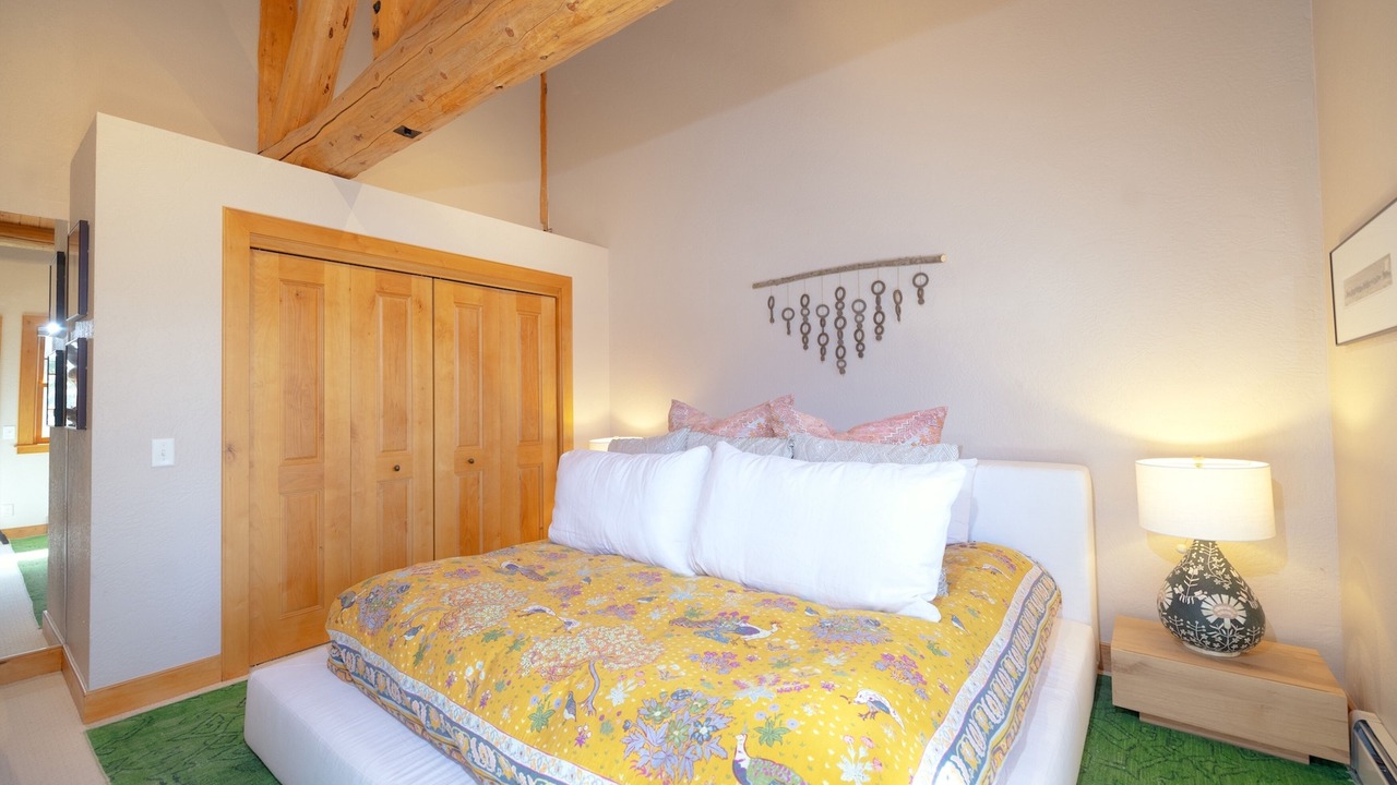 Photo of Bedroom in Granite Ridge