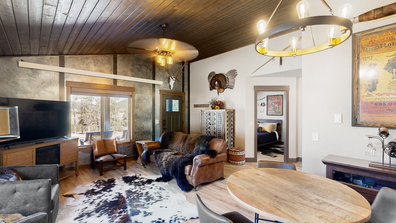Photo of Livingroom in Sturgis