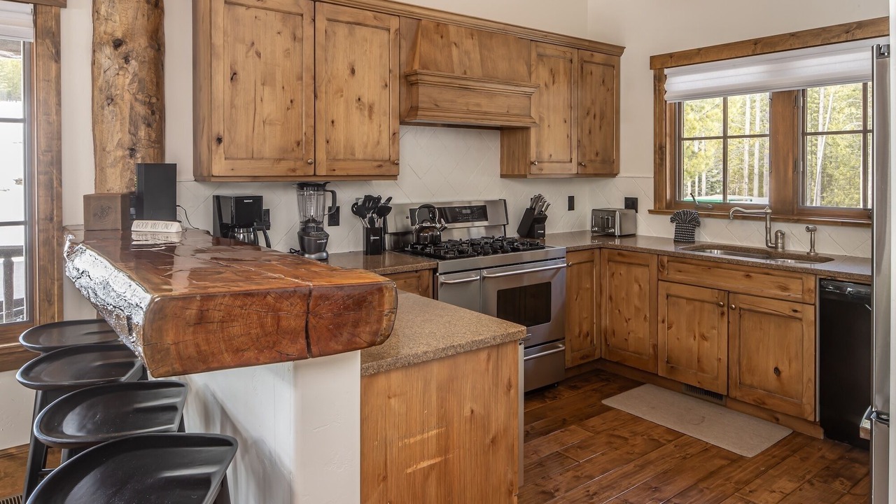 Photo of Kitchen in Spanish Peaks