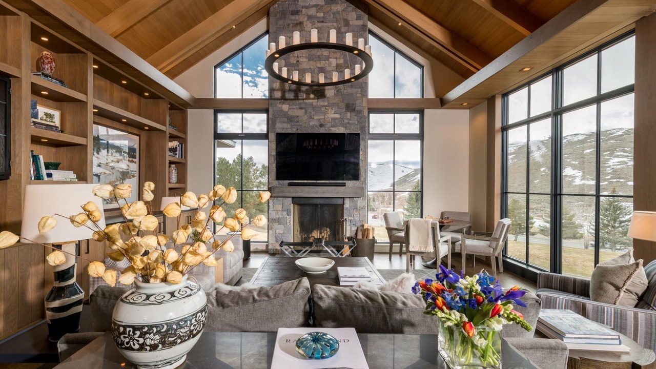 Photo of Livingroom in Elkhorn Village