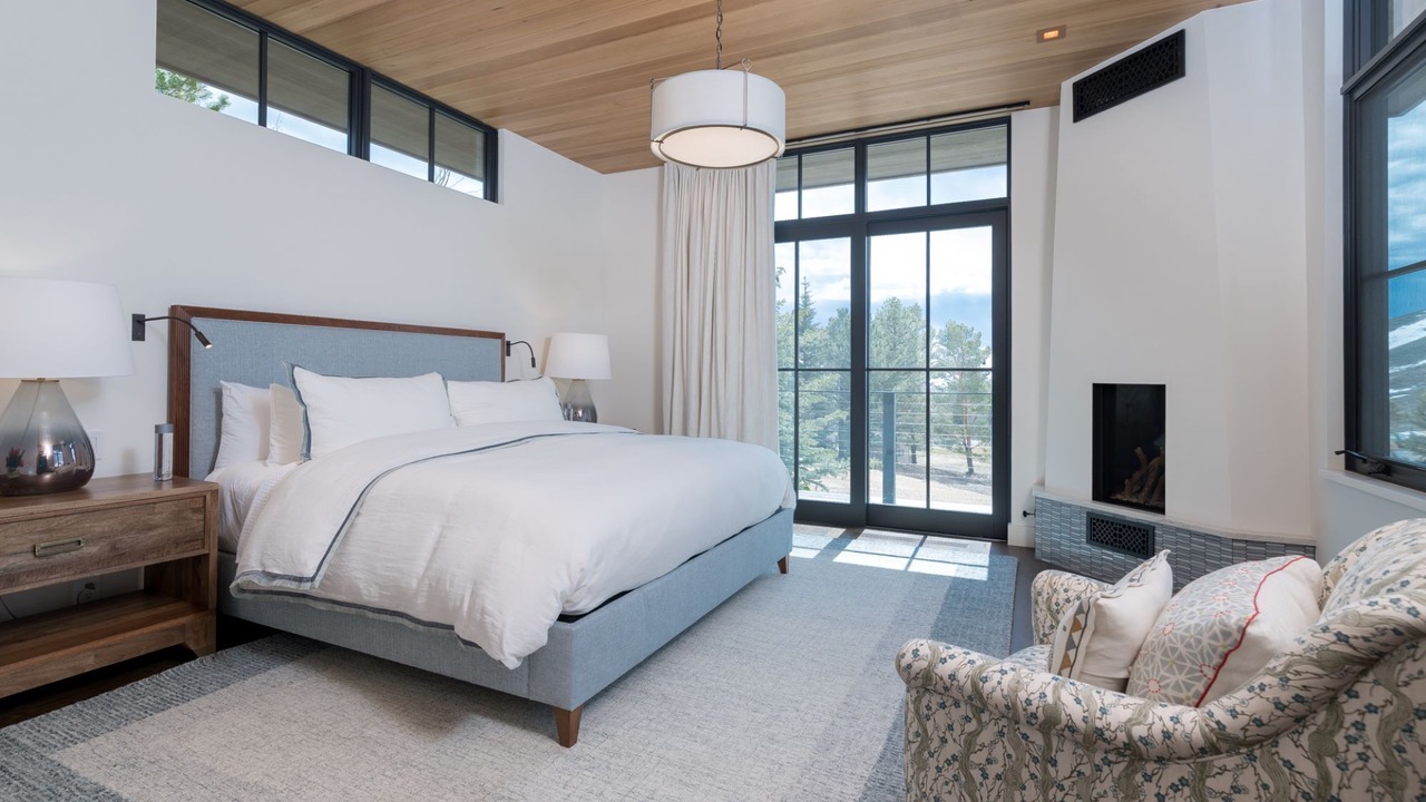 Photo of Bedroom in Elkhorn Village