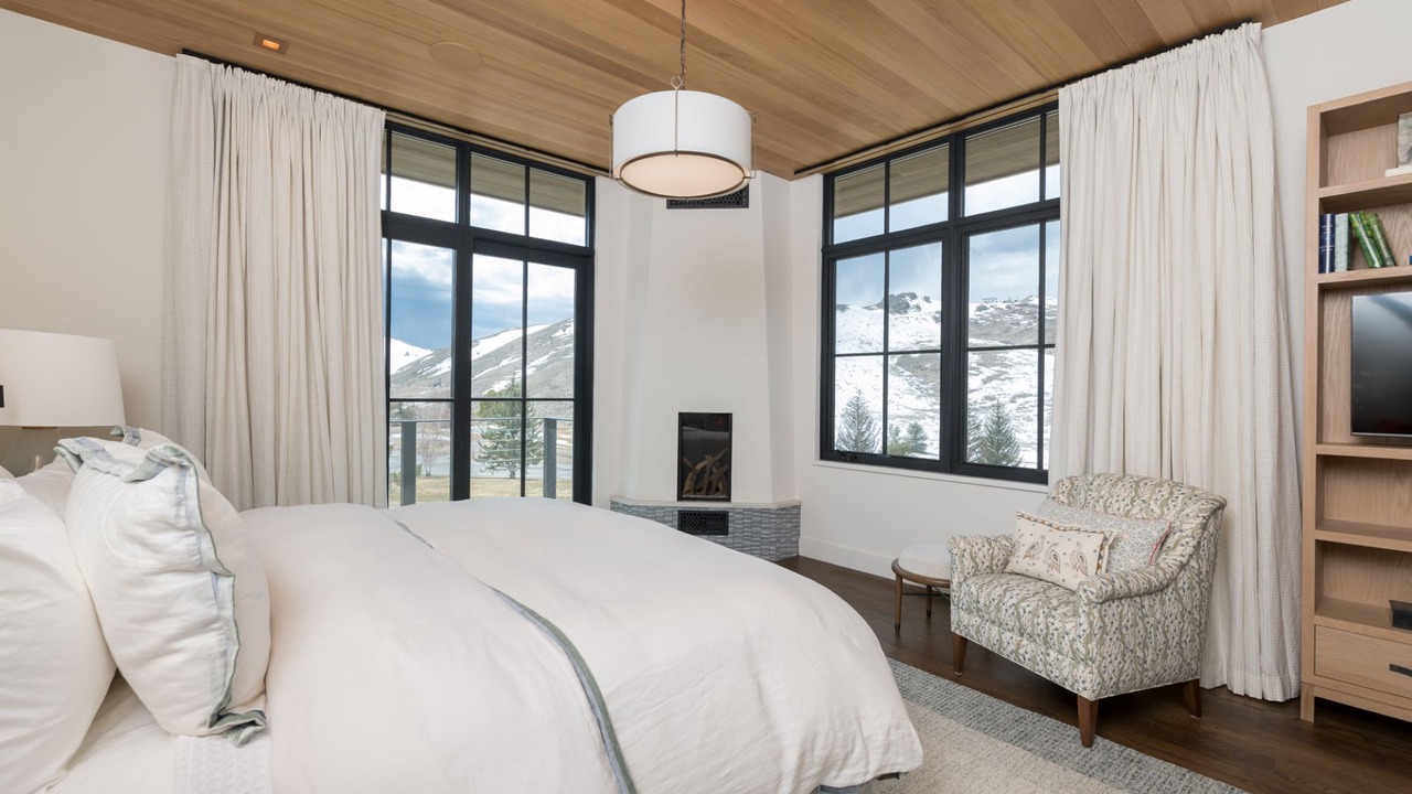 Photo of Bedroom in Elkhorn Village