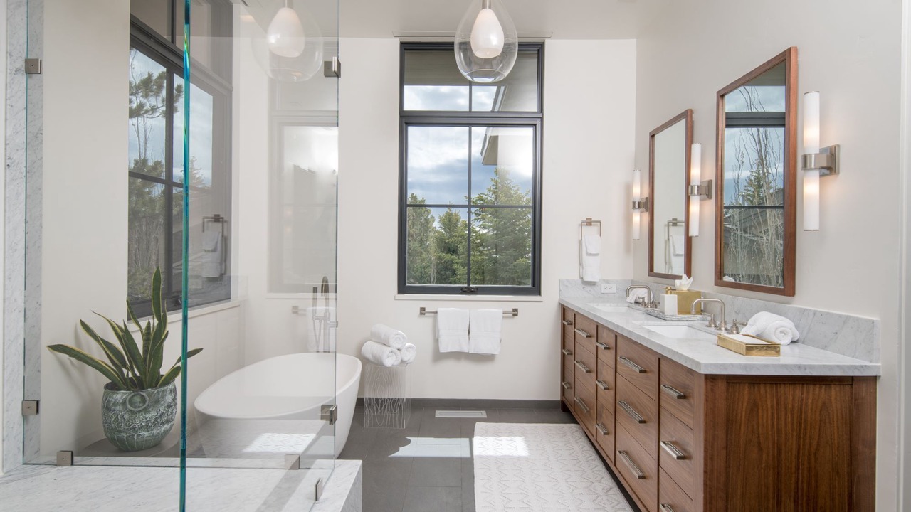 Photo of Bathroom in Elkhorn Village