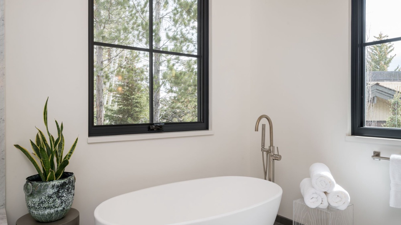 Photo of Bathroom in Elkhorn Village