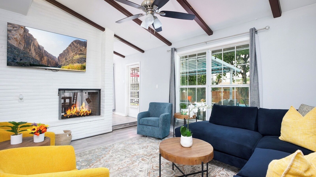 Photo of Livingroom in Southside