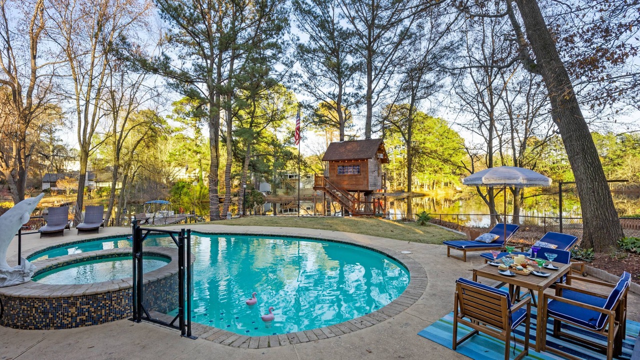 Photo of Outdoor in Lilburn