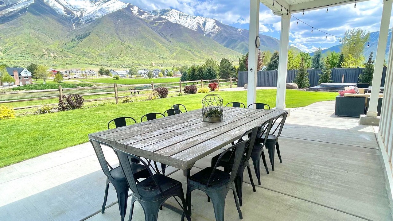 Photo of Outdoor in Mapleton