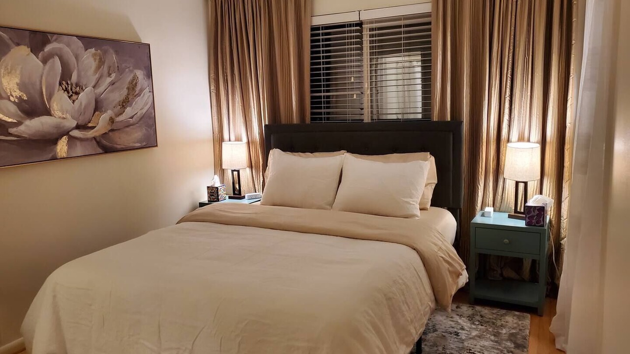 Photo of Bedroom in University District