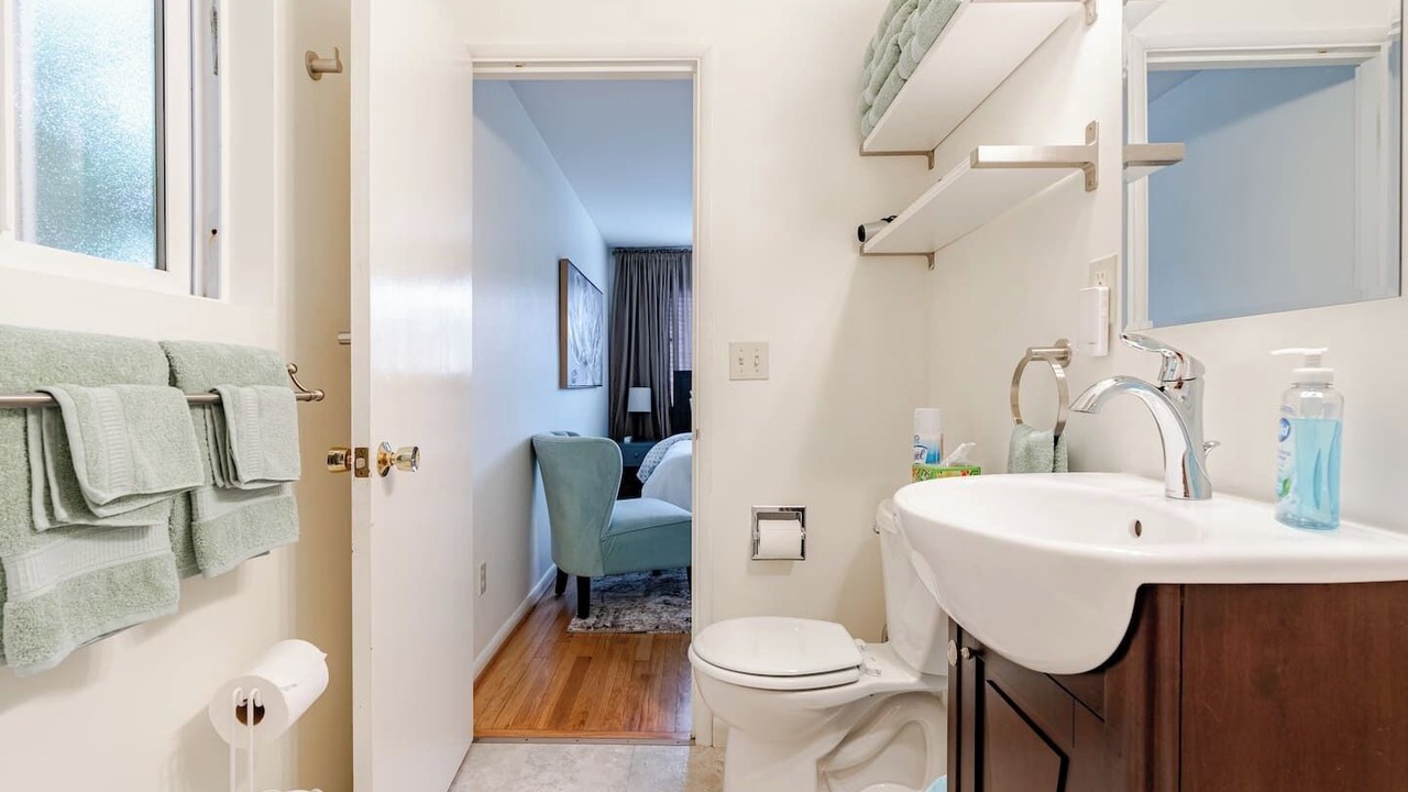 Photo of Bathroom in University District