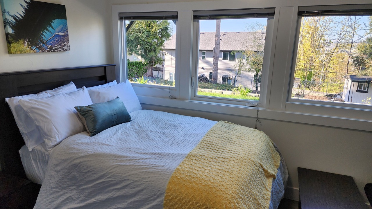 Photo of Bedroom in Highline