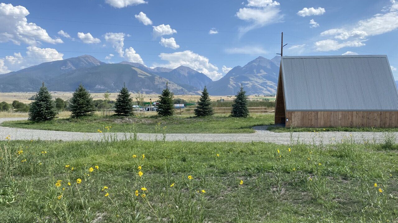 Photo of Outdoor in Emigrant
