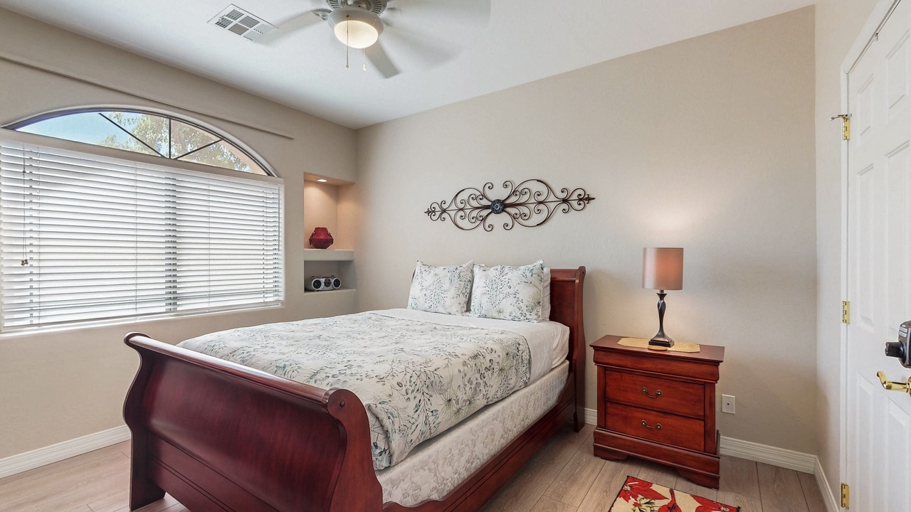 Photo of Bedroom in Alta Mesa