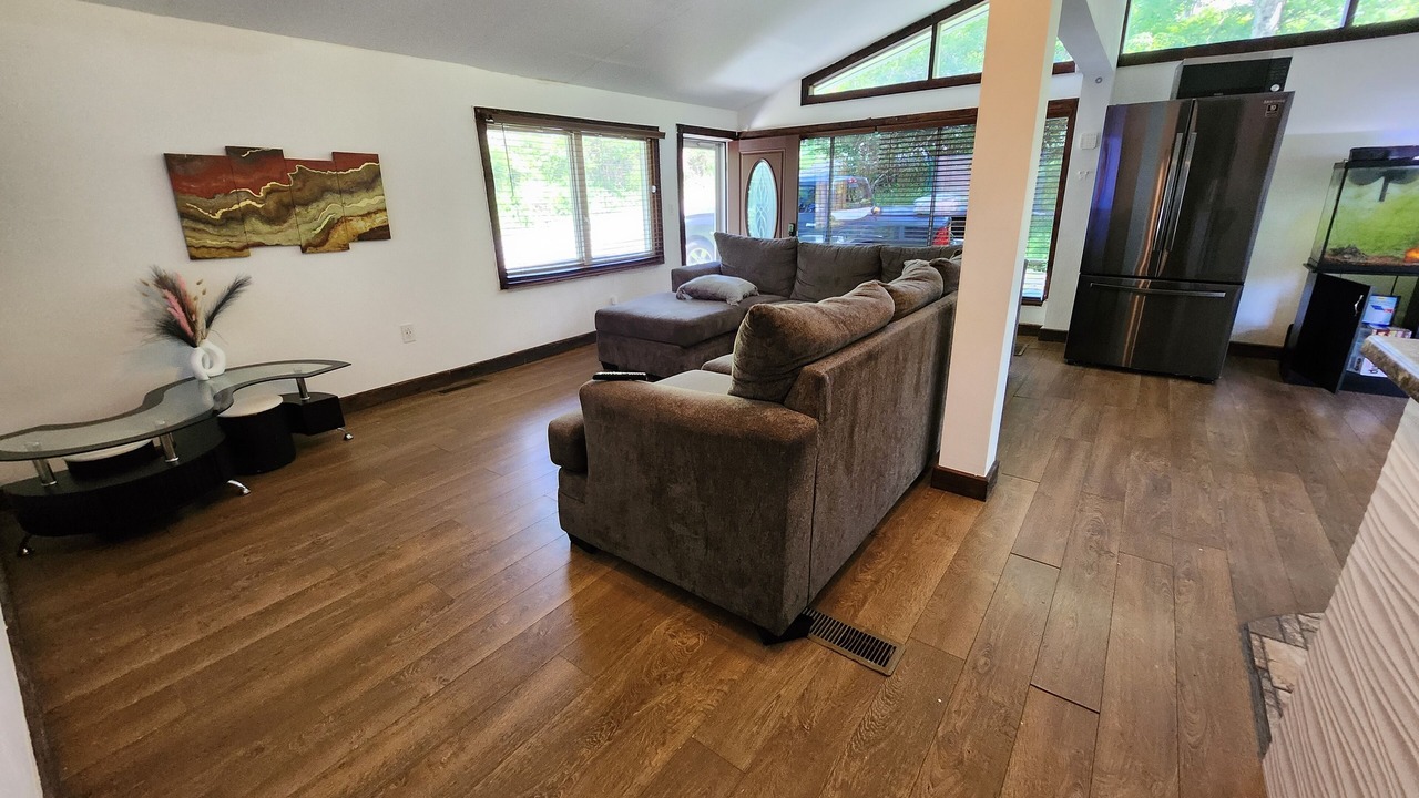 Photo of Livingroom in Mountain Dale