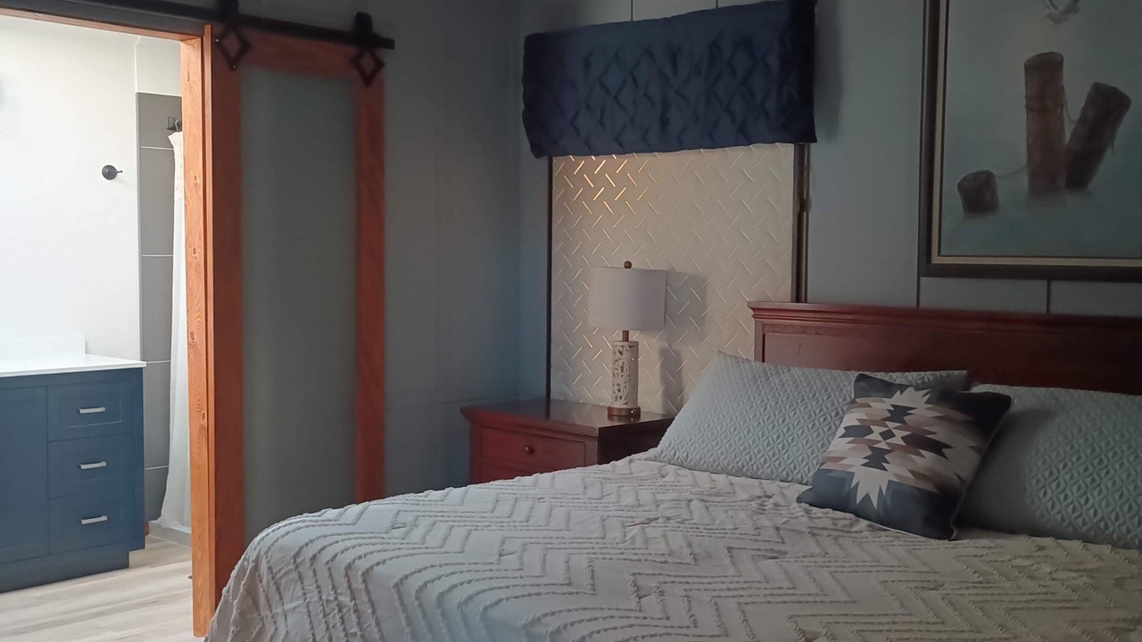 Photo of Bedroom in Moccasin