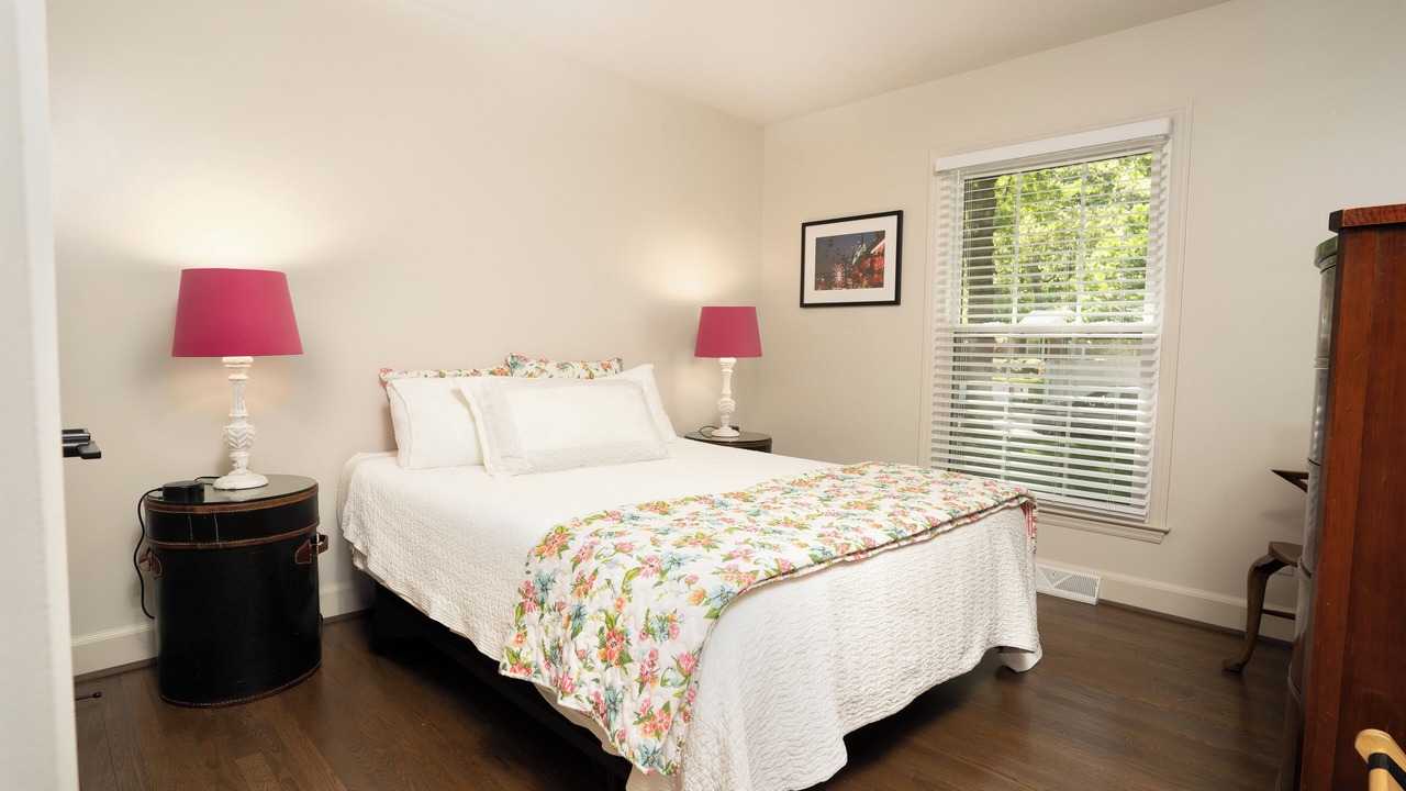 Photo of Bedroom in Green Valley