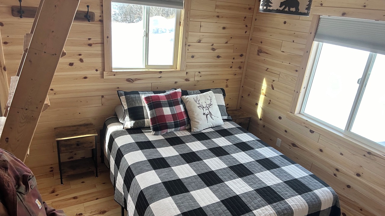 Photo of Bedroom in Lemhi County
