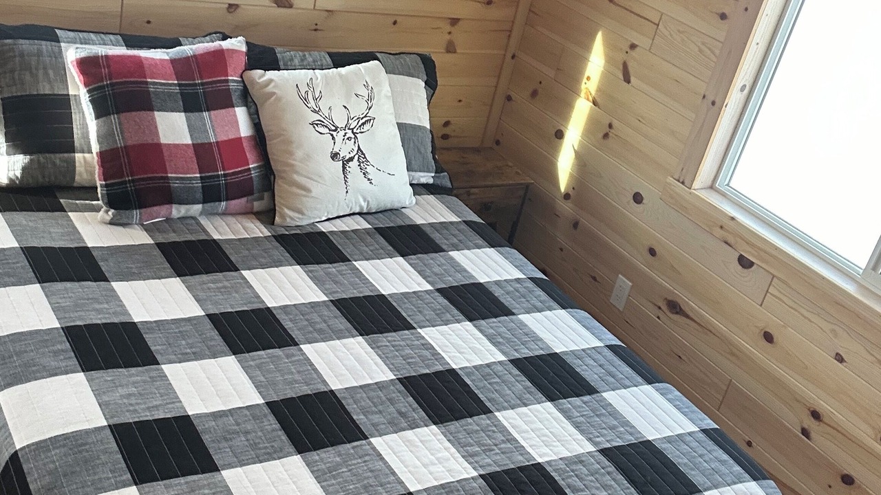 Photo of Bedroom in Lemhi County