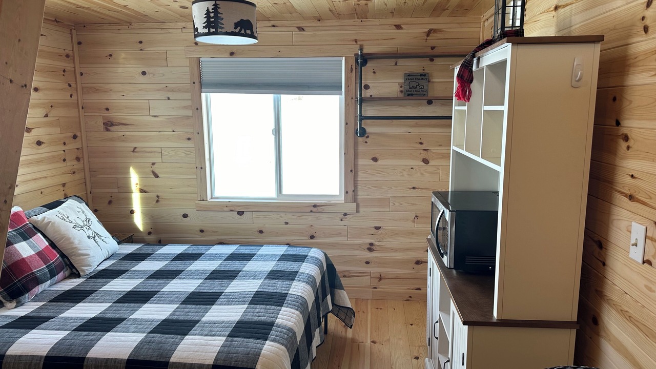 Photo of Bedroom in Lemhi County