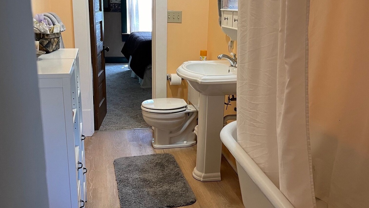 Photo of Bathroom in Big Timber