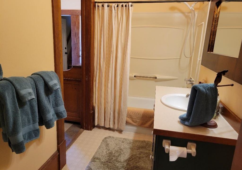 Photo of Bathroom in Big Timber