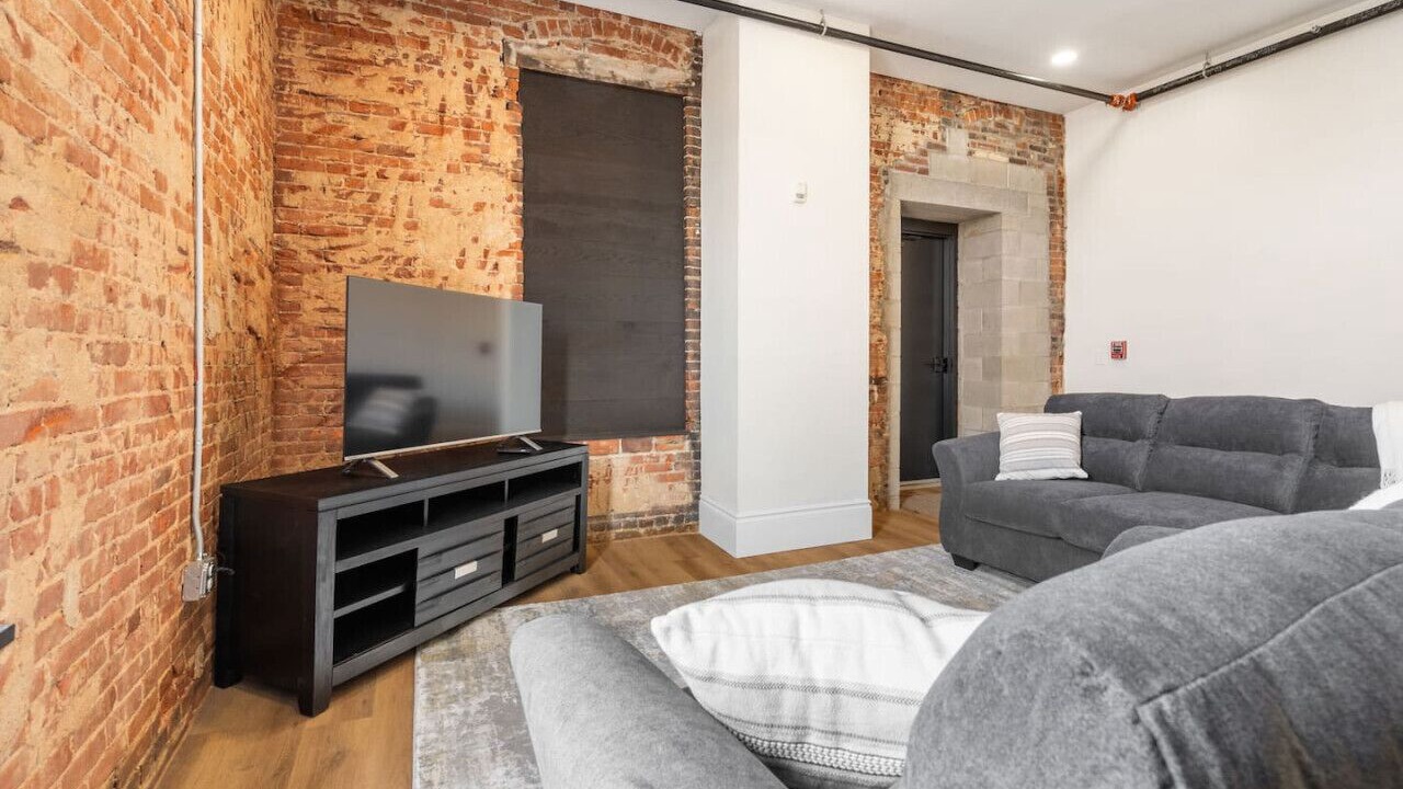 Photo of Livingroom in Millersburg