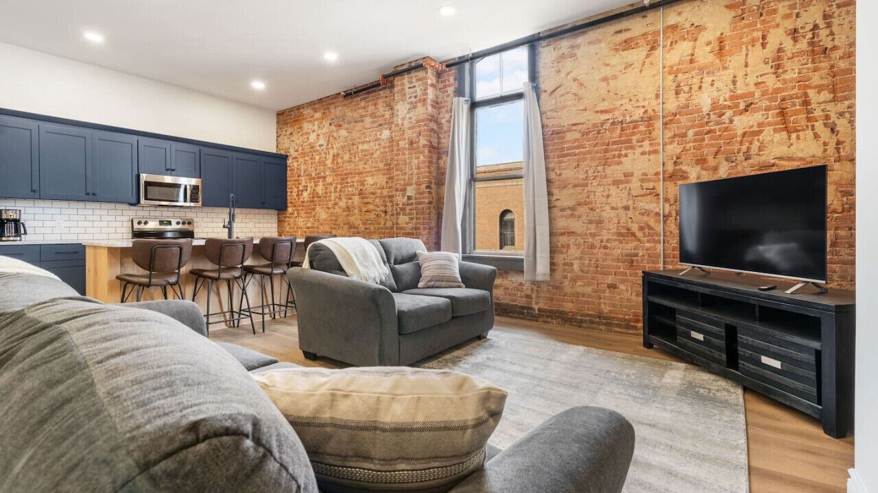 Photo of Livingroom in Millersburg