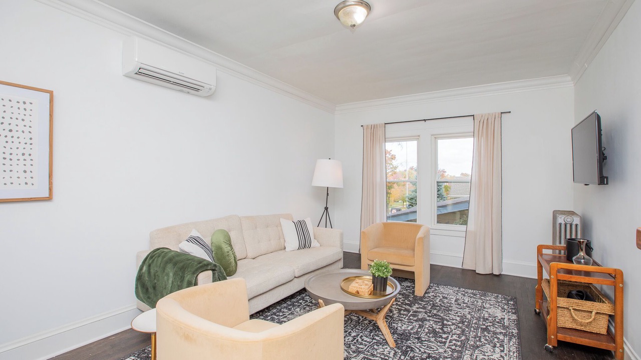 Photo of Livingroom in Lakewood