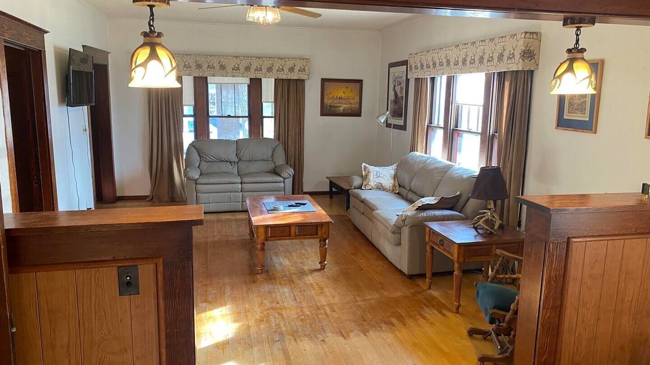 Photo of Livingroom in Ashley