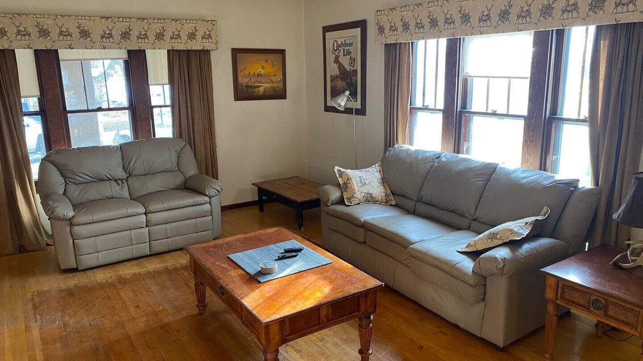 Photo of Livingroom in Ashley