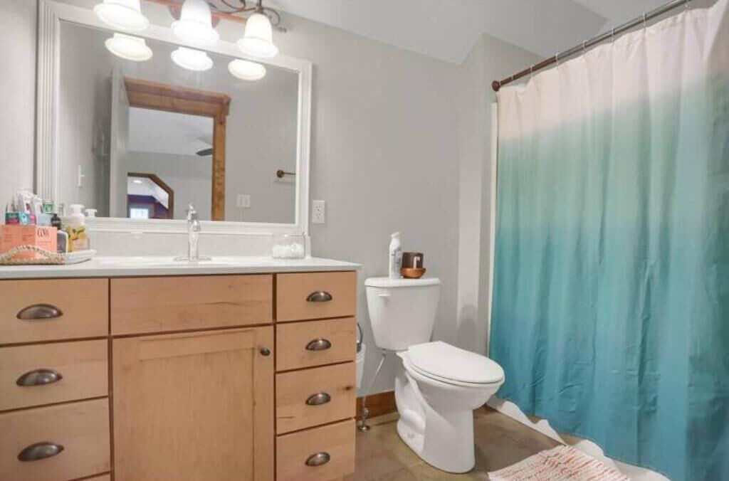 Photo of Bathroom in State College