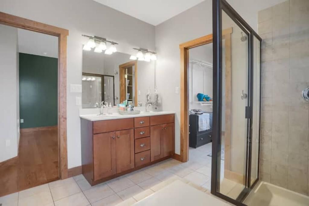 Photo of Bathroom in State College