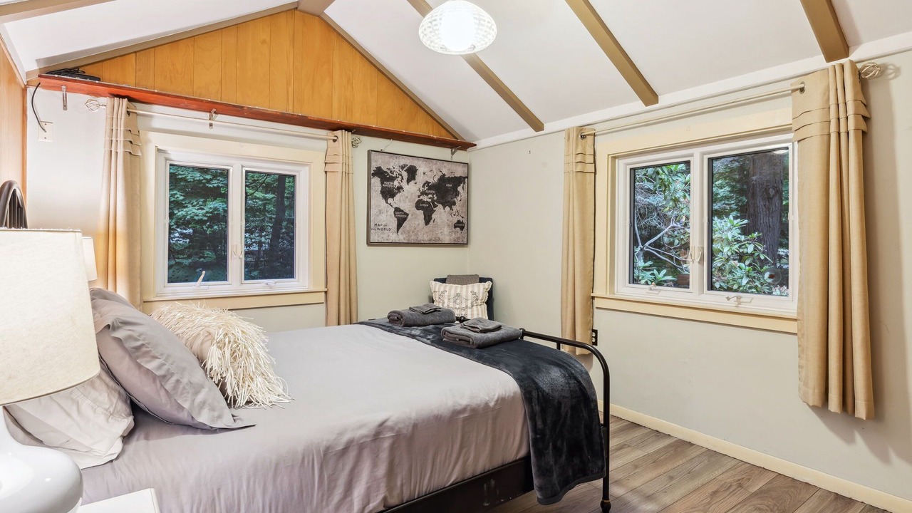 Photo of Bedroom in Richmond Heights