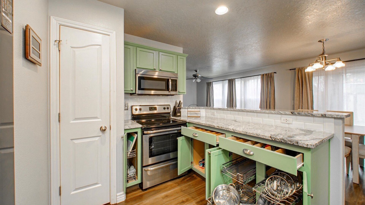 Photo of Kitchen in West Valley