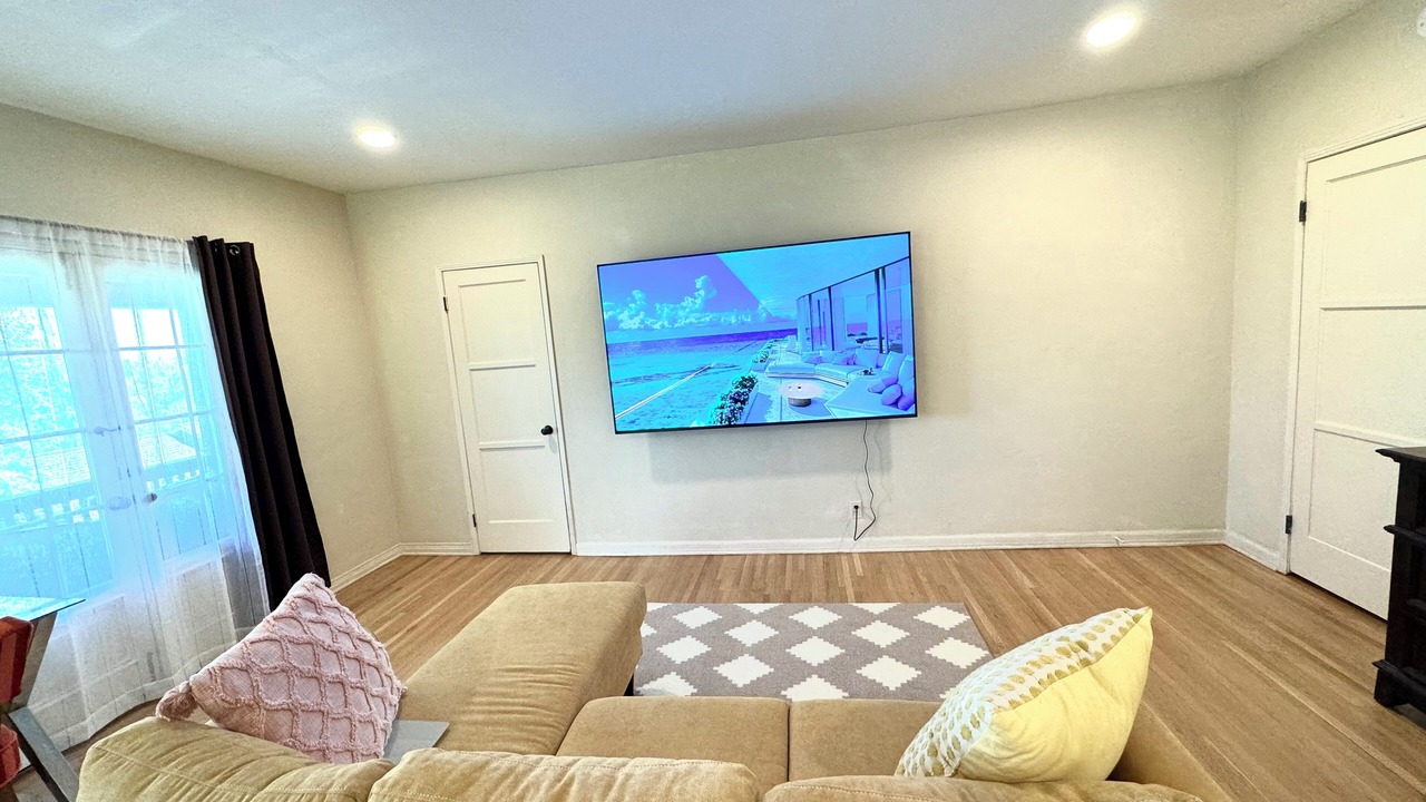 Photo of Livingroom in Pasadena