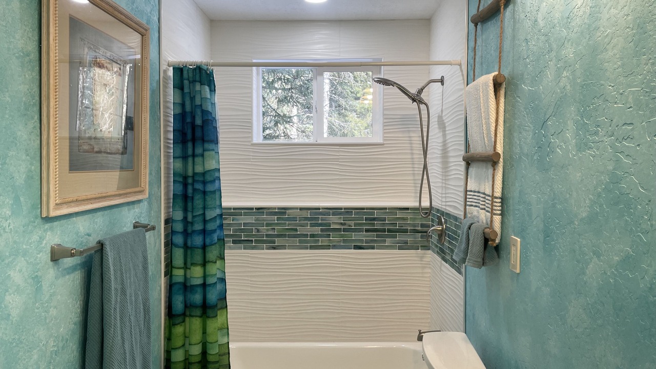 Photo of Bathroom in Pinnacle
