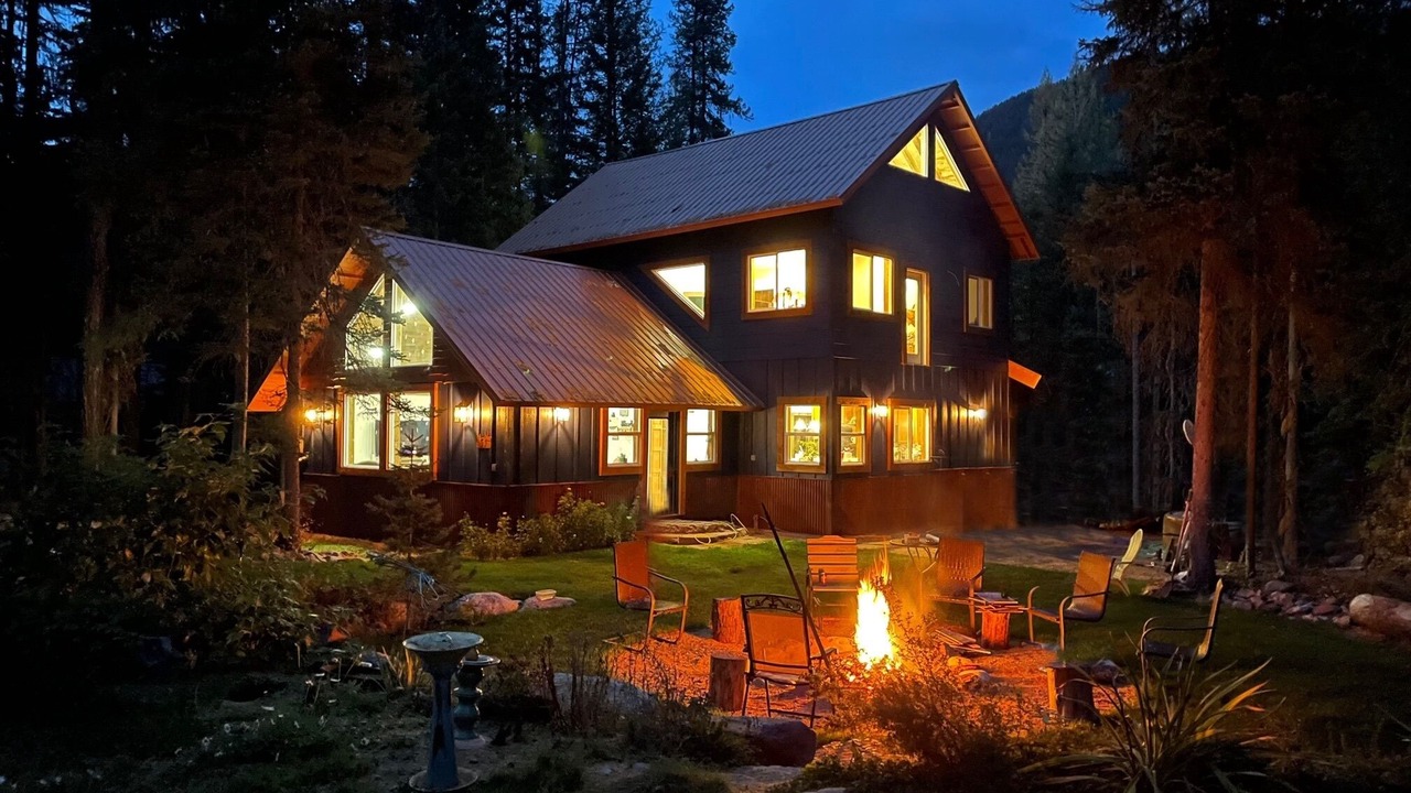 Photo of Outdoor in Pinnacle