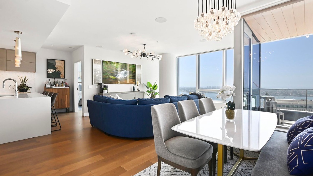 Photo of Livingroom in Downtown San Diego