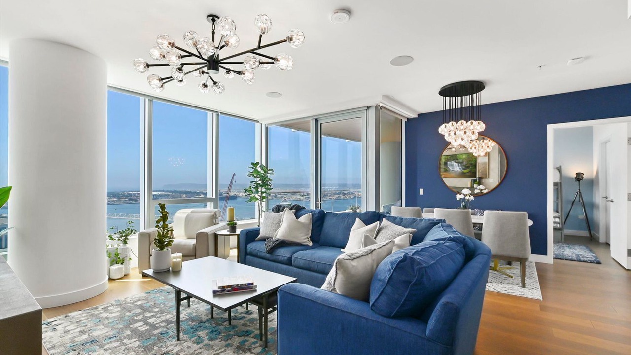 Photo of Livingroom in Downtown San Diego