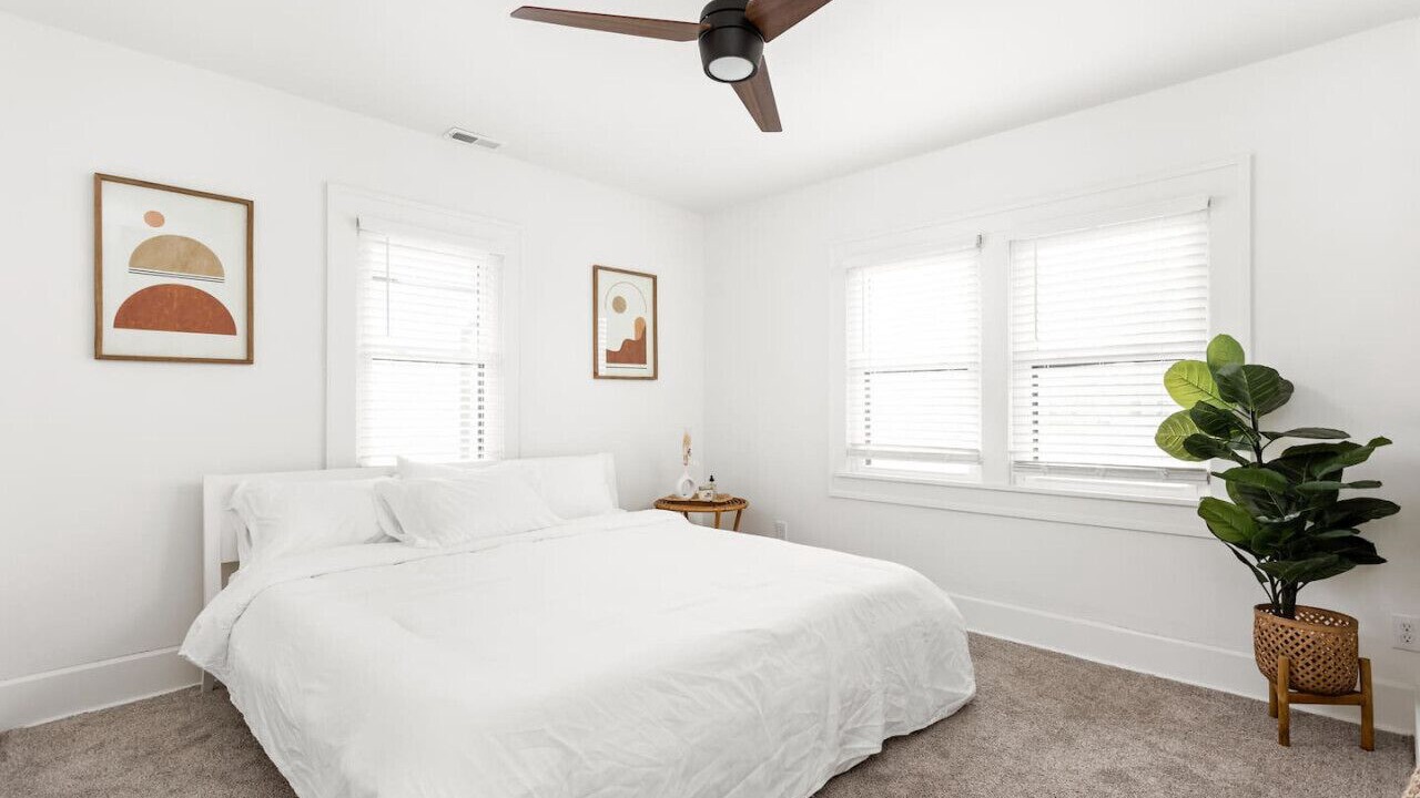 Photo of Bedroom in Holy Cross