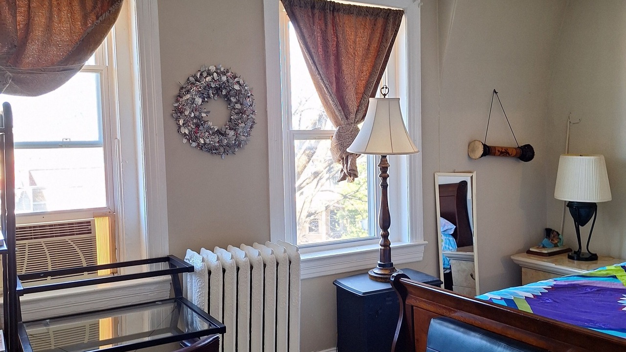 Photo of Livingroom in Petworth